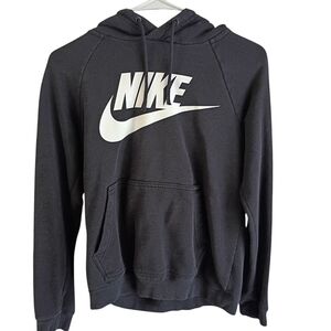 Nike Black Sweatshirt Hoodie with Iconic Swoosh
